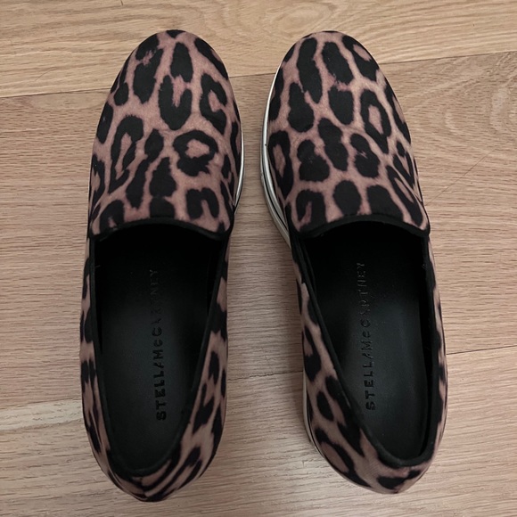 Stella McCartney Leopard Velvet Platform Wedge Slip On - Picture 2 of 5
